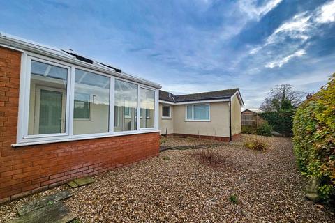 3 bedroom detached bungalow to rent, Bannistre Court, Preston PR4