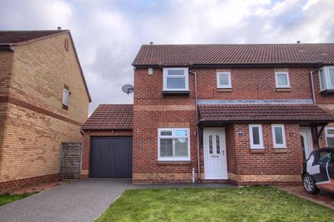 3 bedroom semi-detached house to rent, Kirknewton Grove, Ingleby Barwick