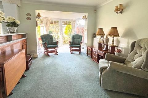 3 bedroom detached house for sale, Gambier Parry Gardens, Longford, Gloucester