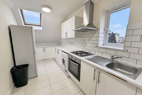 2 bedroom flat to rent, 30 Bennetts Yard, Uxbridge, UB8