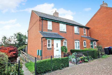 3 bedroom semi-detached house to rent, Brackley NN13