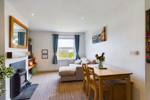 1 bedroom apartment for sale, Feock, Truro - Delightful first floor apartment