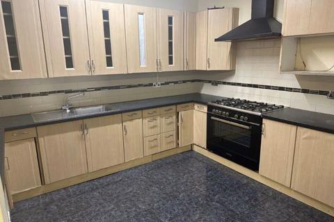 4 bedroom house for sale, Kings Road, Manchester M25