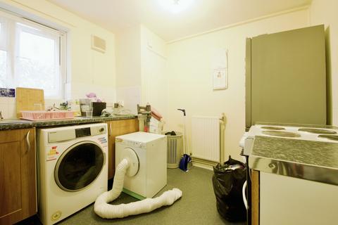 1 bedroom flat to rent, Rabbits Road