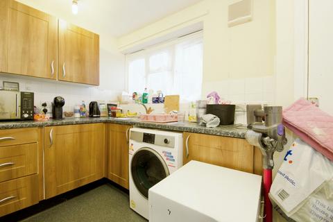 1 bedroom flat to rent, Rabbits Road