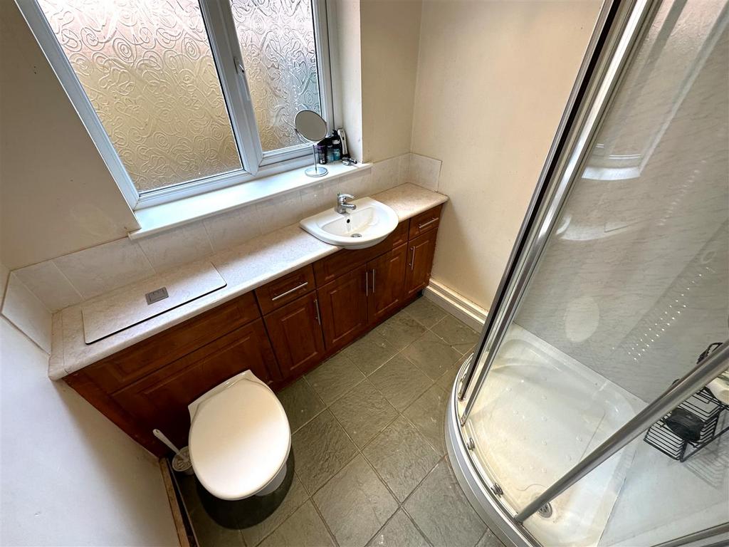 Shower Room 448