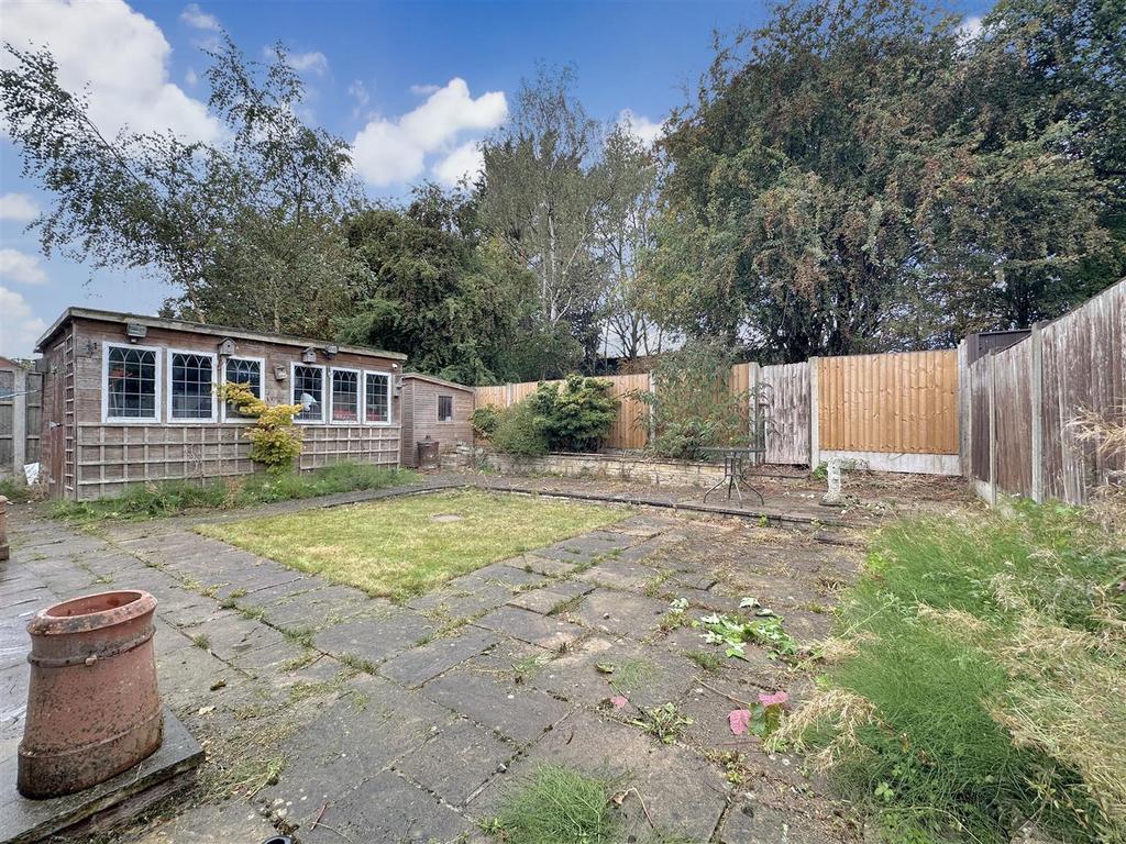 Well-Appointed Private Garden 436