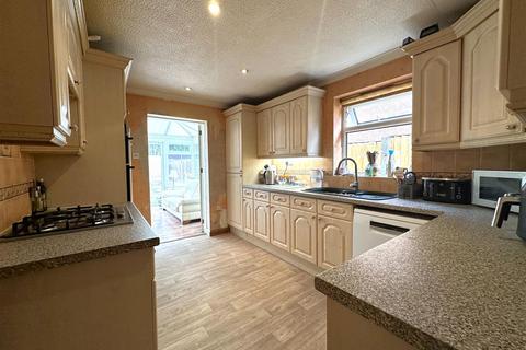 3 bedroom detached bungalow for sale, Catkin Way, New Balderton, Newark