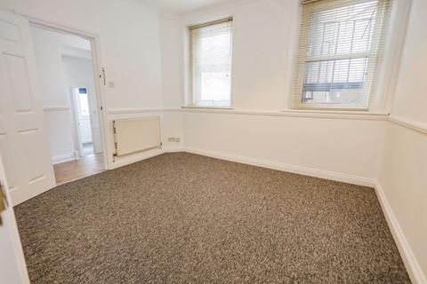 2 bedroom apartment to rent, Bath Road, Bournemouth BH1