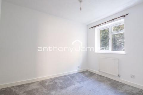 35 Perkins Close, Greenhithe, DA9 9QF
