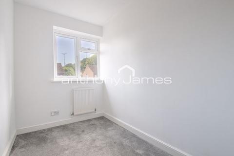 35 Perkins Close, Greenhithe, DA9 9QF