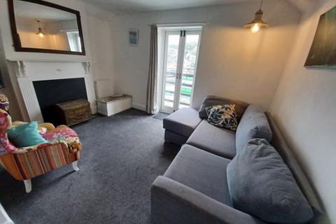 2 bedroom apartment to rent, Quay Street, Looe PL13