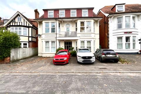 2 bedroom property for sale, Glen Road, Boscombe, Bournemouth