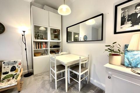 Flat 4, 12 Glen Road, Bournemouth, BH5 1HR