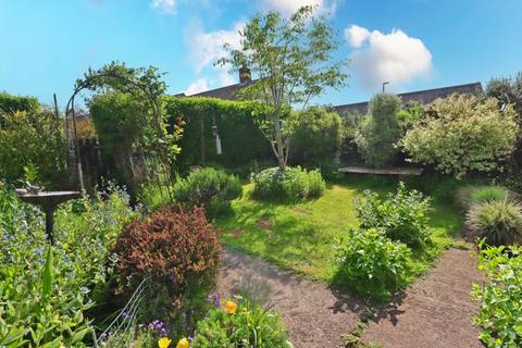 1 bedroom bungalow for sale, Swifts, Wellington TA21