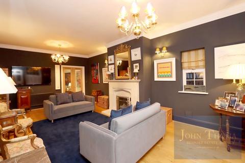 undefined, Regents Drive, Woodford Green IG8