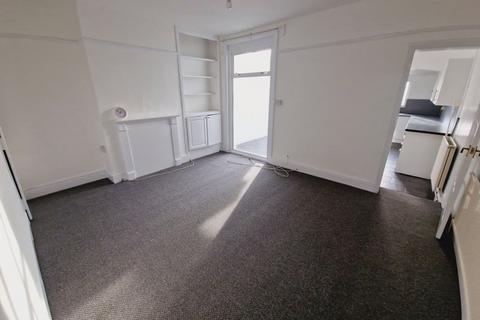 2 bedroom terraced house to rent, Douglas Road, Bristol BS7