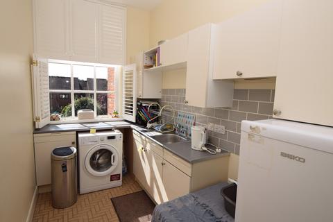 1 bedroom apartment for sale, Flat 9 Adams House, 2 Adams Way, Alton, Hampshire, GU34