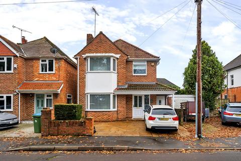 3 bedroom detached house for sale, Manor Farm Road, Southampton SO18