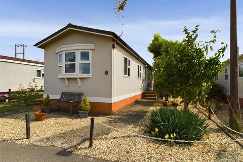 2 bedroom bungalow for sale, Melksham SN12