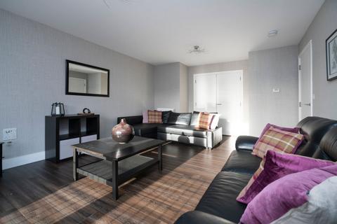 3 bedroom flat to rent, Allanfield, Edinburgh, Midlothian, EH7