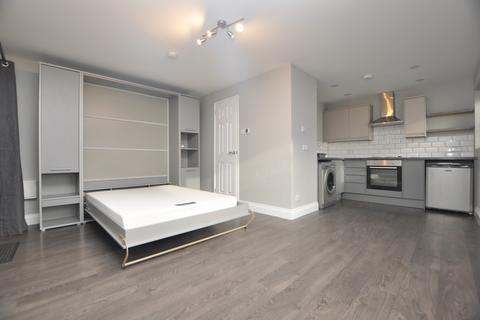 Studio to rent, Burton Place, Chelmer Village