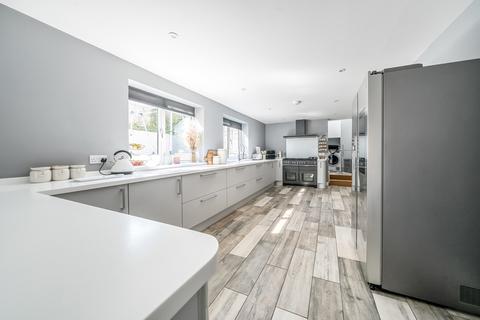 2 Browns Piece, Wotton-under-edge, GL12 7EY