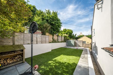2 Browns Piece, Wotton-under-edge, GL12 7EY
