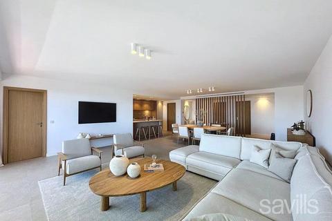 3 bedroom flat, Cannes, 06400, France