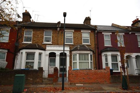 1 bedroom flat for sale, Buckingham Road, London, NW10 4RJ