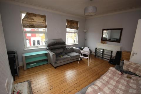 1 bedroom flat for sale, Buckingham Road, London, NW10 4RJ