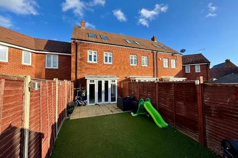 3 bedroom townhouse for sale, Great Linns, Marston Moretaine, Bedfordshire, MK43 0DD