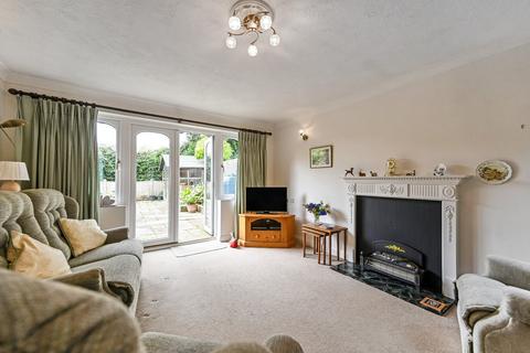 2 bedroom bungalow for sale, Hales Court, Tenterden, Kent, TN30