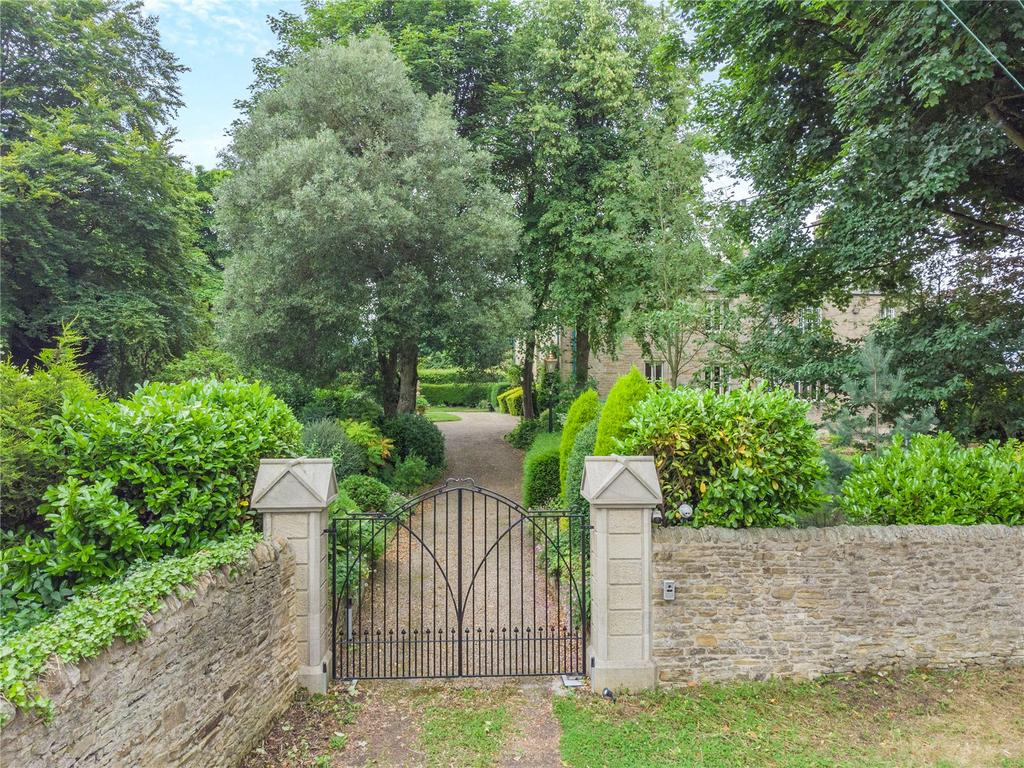 Private Entrance
