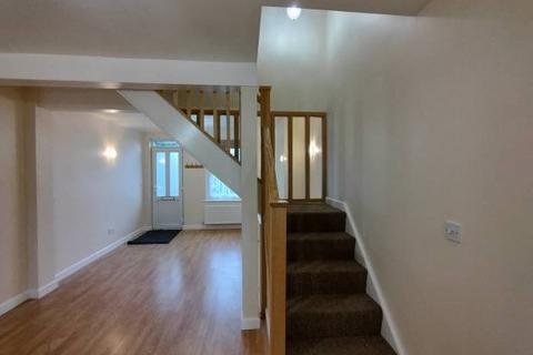 2 bedroom house to rent, LARKFIELD, KENT.