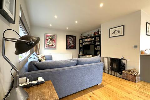 5 Beacon Way, Newark, NG24 2LD
