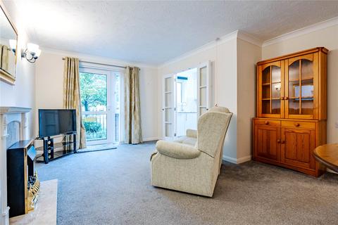 undefined, Leighton Buzzard LU7
