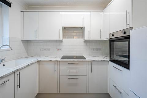 undefined, Leighton Buzzard LU7
