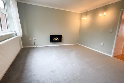 2 bedroom flat to rent, Chalkwell Park Drive, Leigh-on-Sea SS9