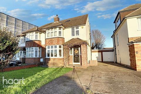 4 bedroom semi-detached house for sale, Woodgreen Road, Luton