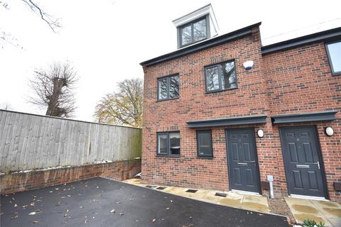 3 bedroom semi-detached house for sale, Daisy Place, Seacroft, Leeds, West Yorkshire