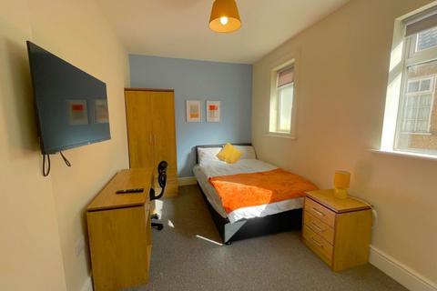 undefined, Room 4