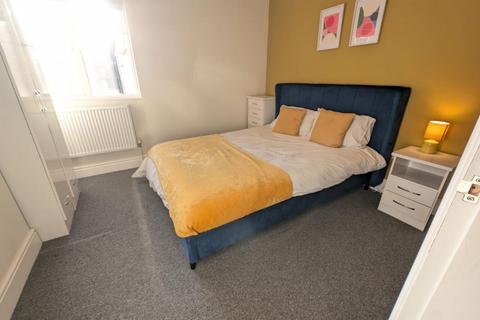 undefined, Room 5
