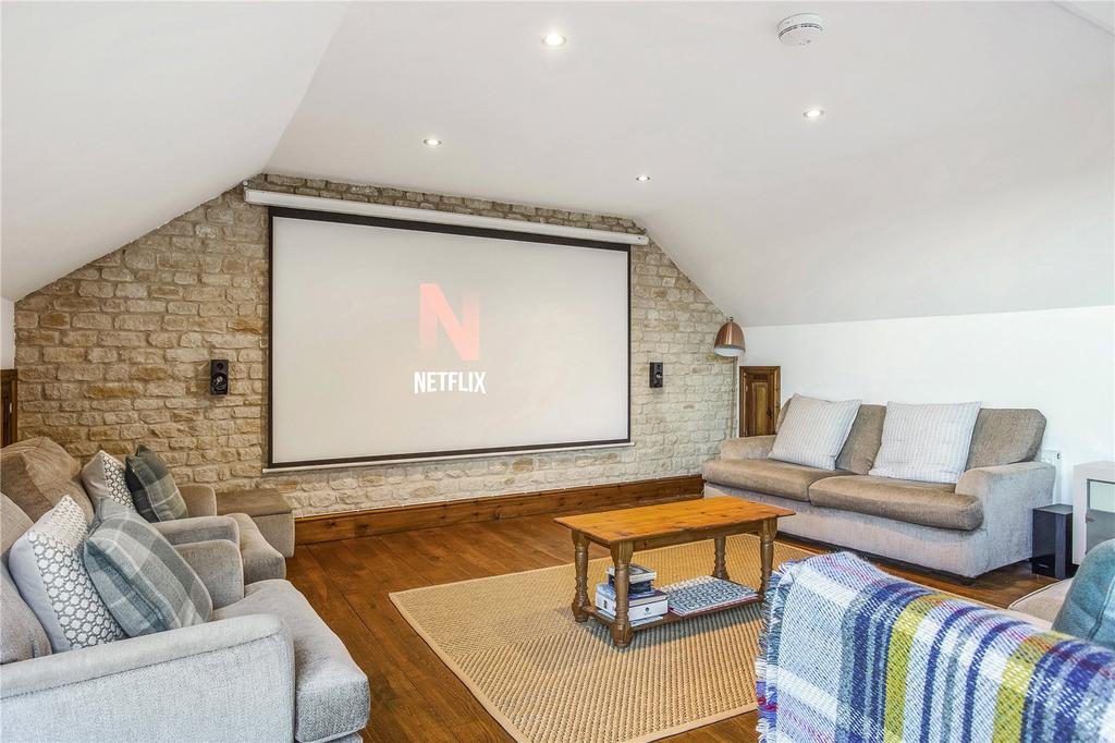 Cinema/Games Room