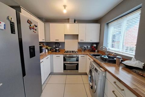 3 bedroom semi-detached house for sale, Bainbridge Road, Smethwick