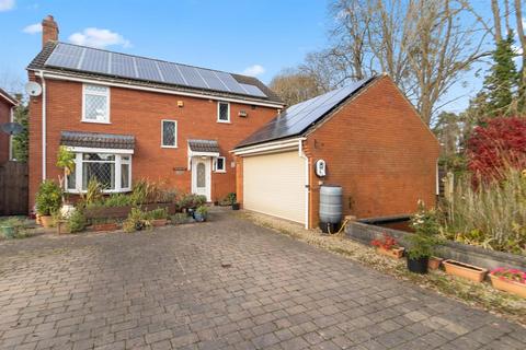 4 bedroom detached house for sale, Oaklands End, Oaklands, Cradley , Malvern, WR13 5LA