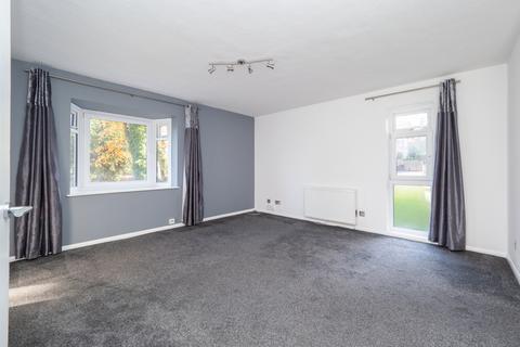 2 bedroom apartment to rent, Ambleside Gardens, Sutton SM2