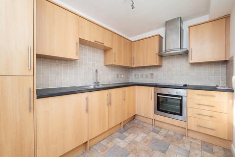 2 bedroom apartment to rent, Ambleside Gardens, Sutton SM2