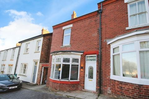 3 bedroom terraced house to rent, The Green, Ferryhill DL17