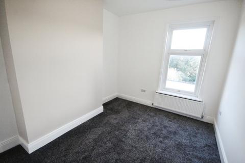 3 bedroom terraced house to rent, The Green, Ferryhill DL17